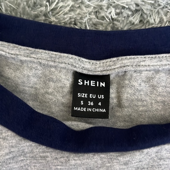 Cropped shirt - Picture 2 of 2